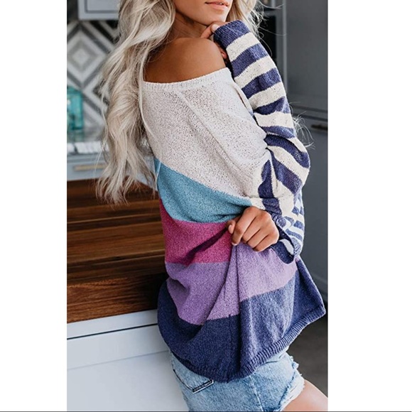 Lightweight Colorblock Sweater - Picture 4 of 6